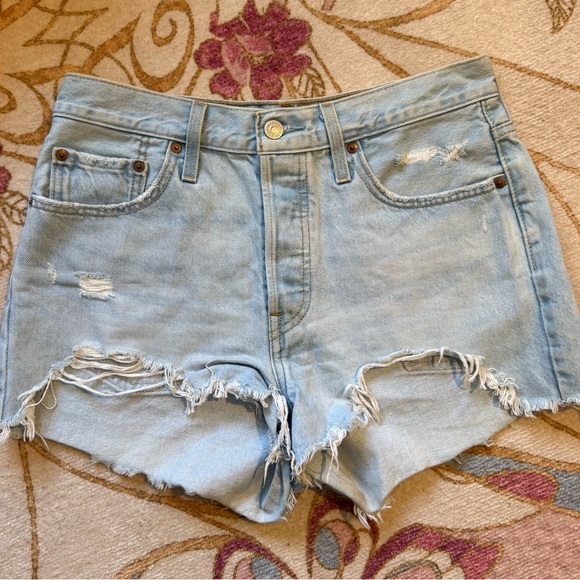 Levi's 501 Original Shorts - Picture 2 of 5